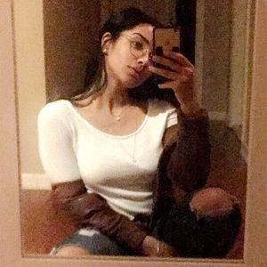 Meet your Posher, Delilah